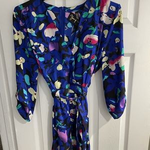 Pretty and versatile printed dress!